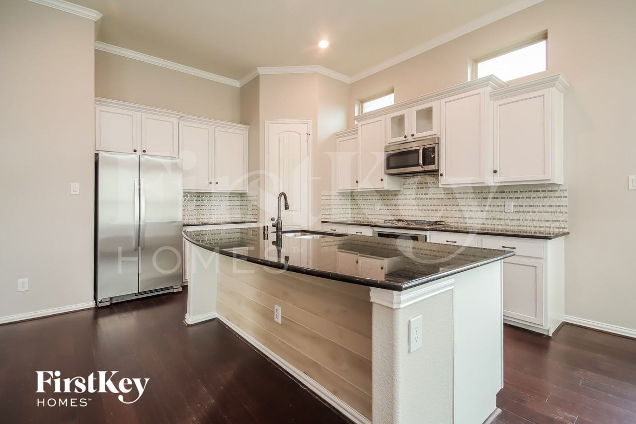 21902 Richard Glen Dr - Photo 6 of 15