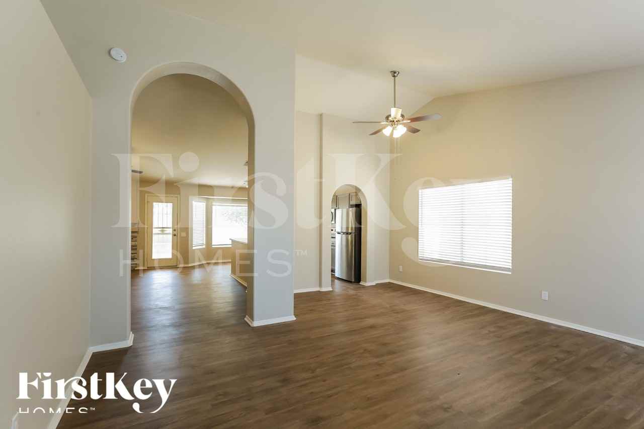 11317 W Citrus Grv - Photo 5 of 18