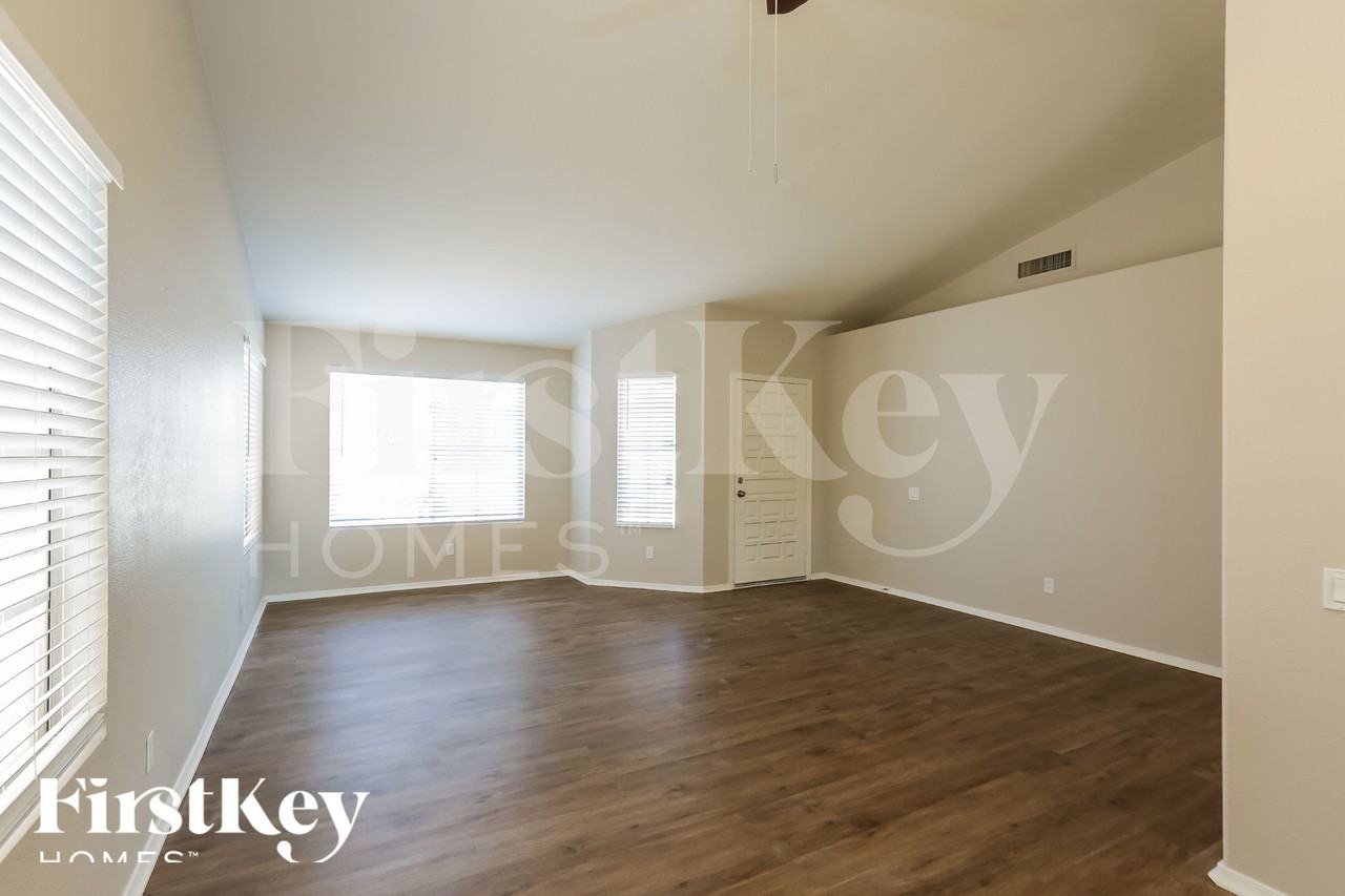 11317 W Citrus Grv - Photo 6 of 18