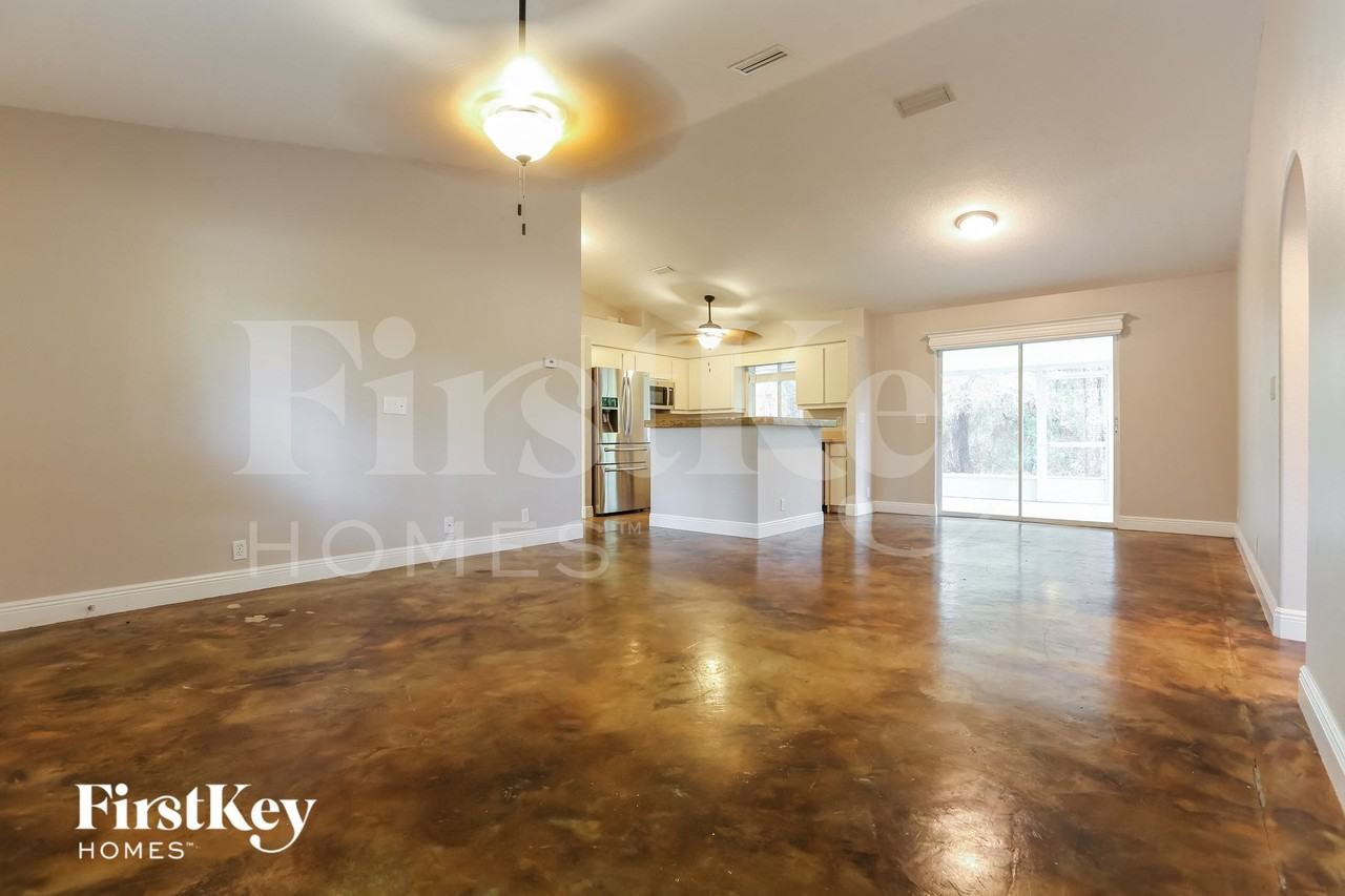 1009 Lasseter St - Photo 2 of 15