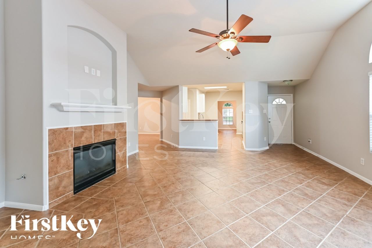 22606 Goss Spring Ct - Photo 5 of 18