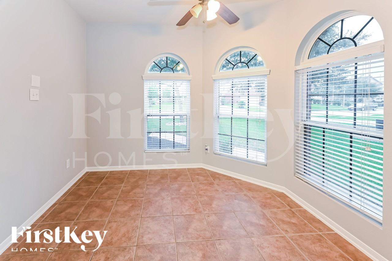 22606 Goss Spring Ct - Photo 6 of 18