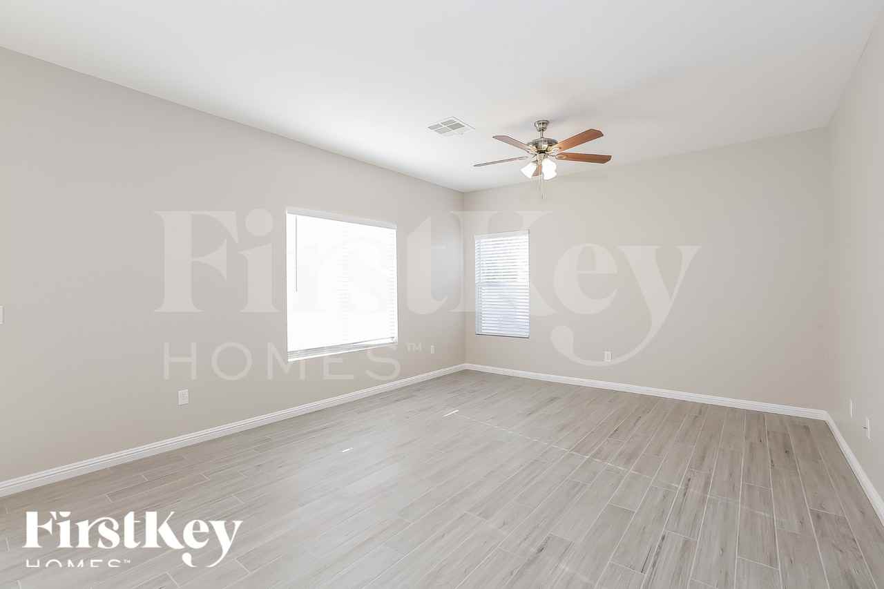 1669 Shifting Winds St - Photo 3 of 18