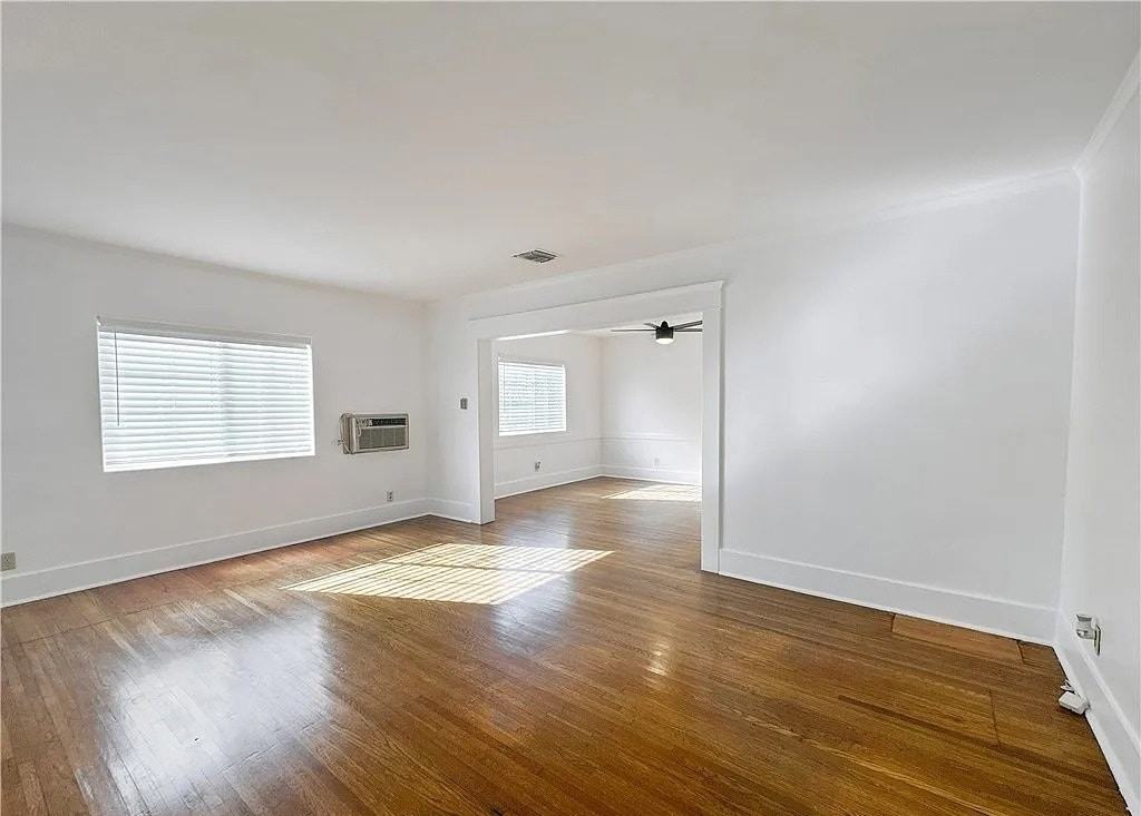 209 Elm Street - Photo 5 of 17