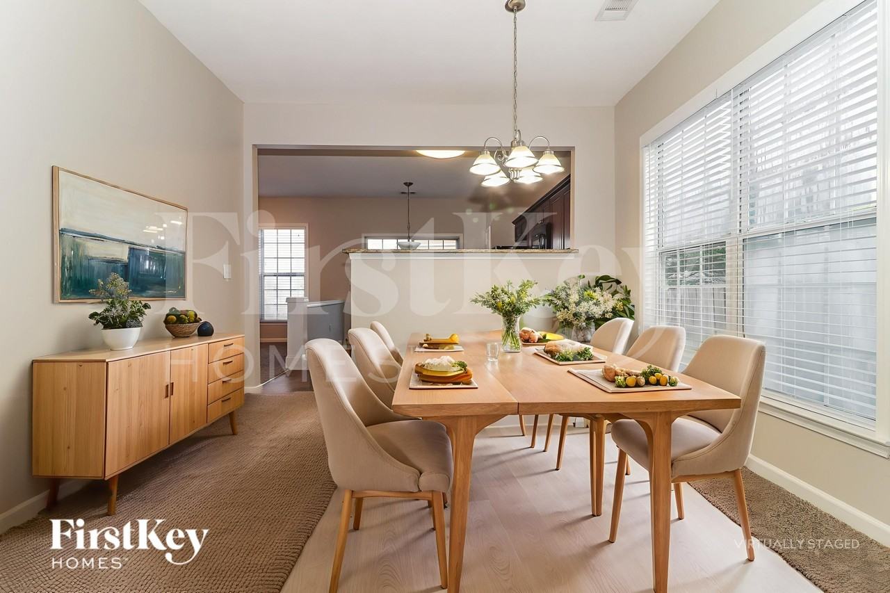 1730 Taynton Cir Nw - Photo 7 of 18