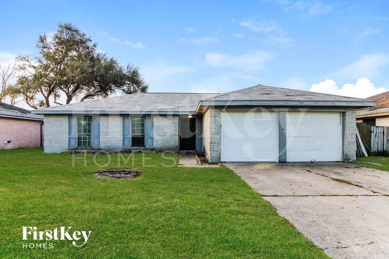 9806 Charmont Rd - Photo 2 of 15