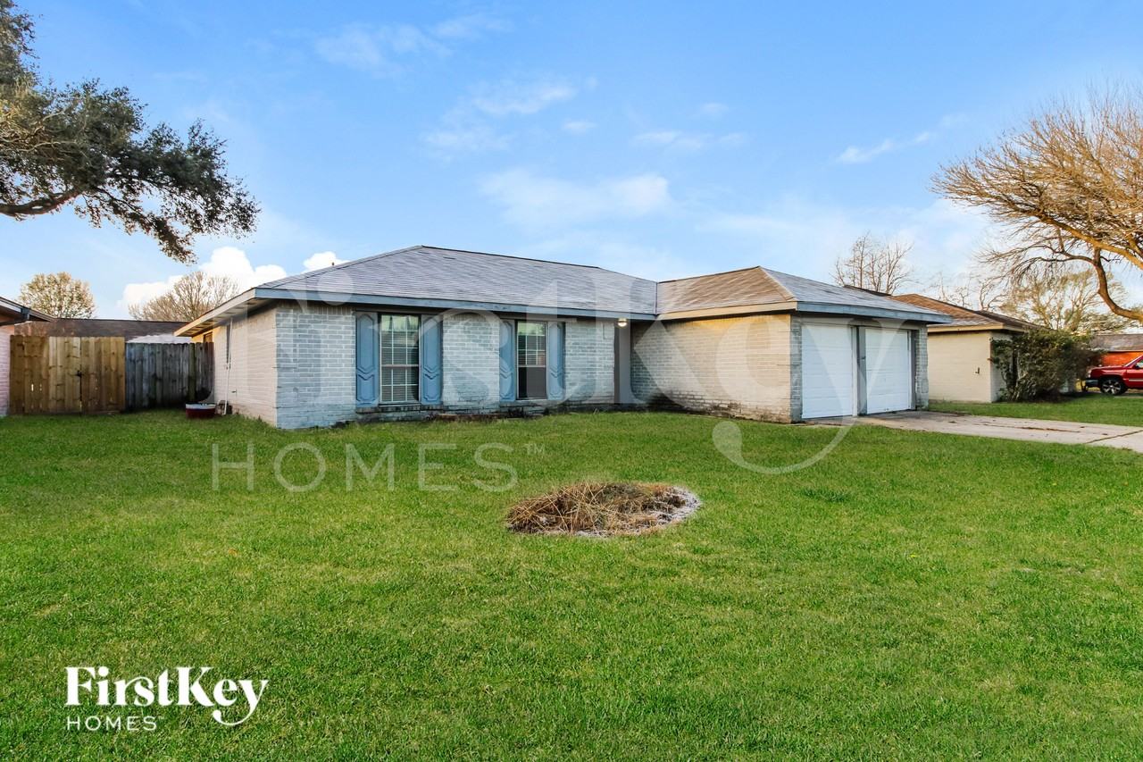 9806 Charmont Rd - Photo 3 of 15