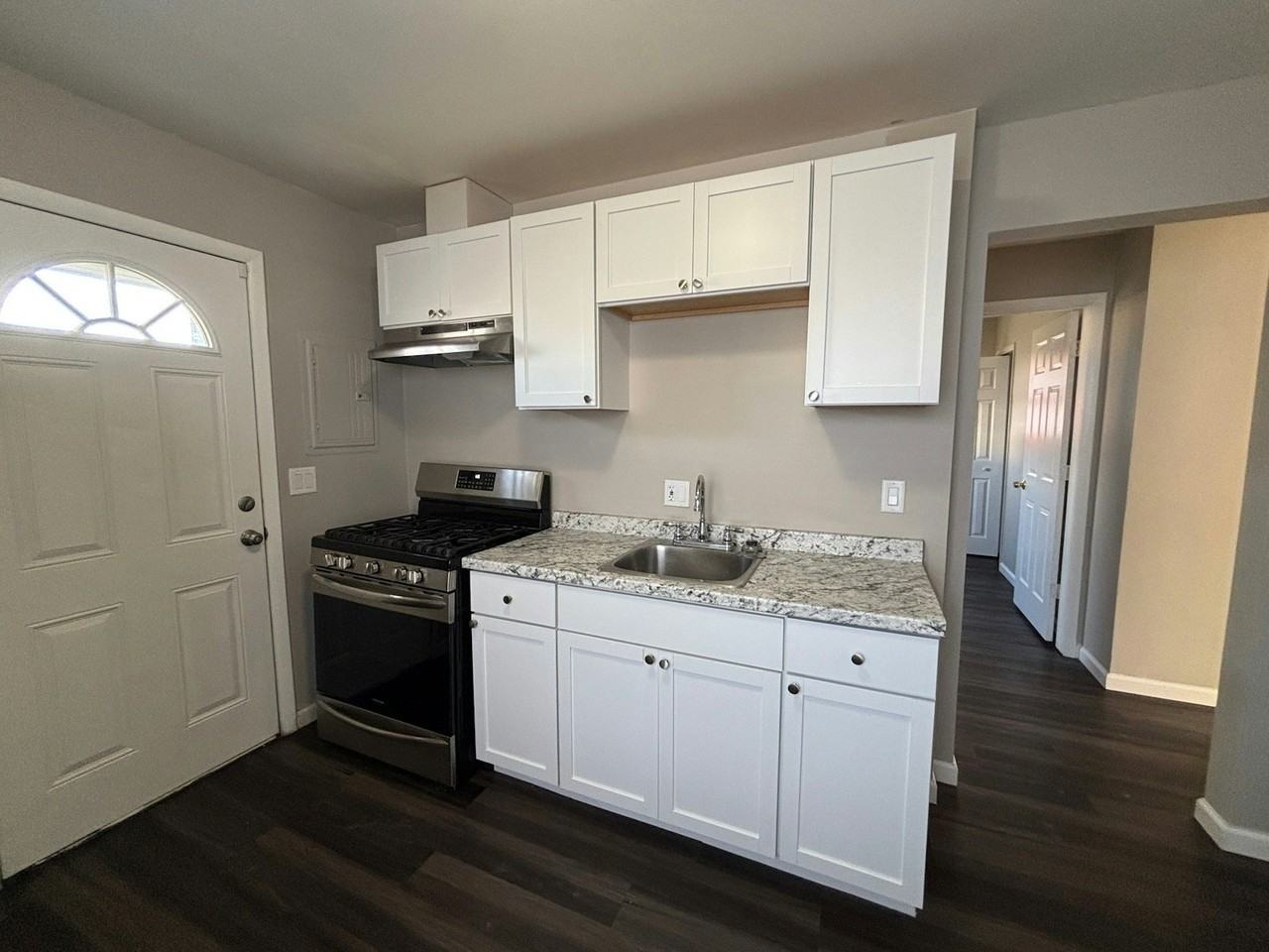 11235 Sherman Avenue - Photo 4 of 9