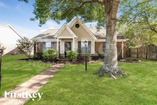 8491 Highland Glen Cir N - Photo 1 of 1