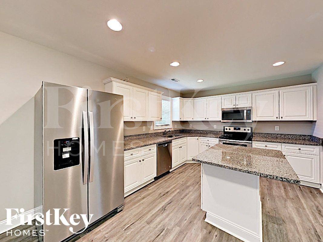 839 Murphy St - Photo 5 of 14