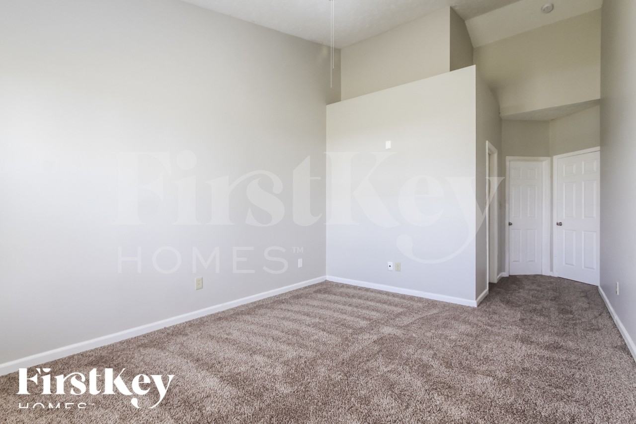 8310 Chesterhill Ln - Photo 7 of 18