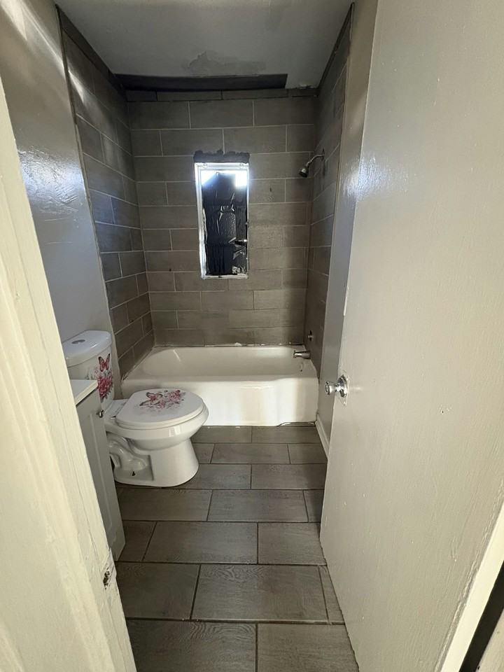 5731 Court M, Unit 5731 - Photo 5 of 5