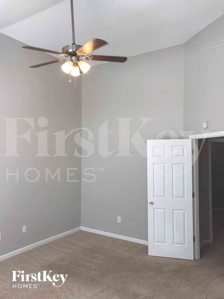 7078 Bowie Dr - Photo 7 of 10