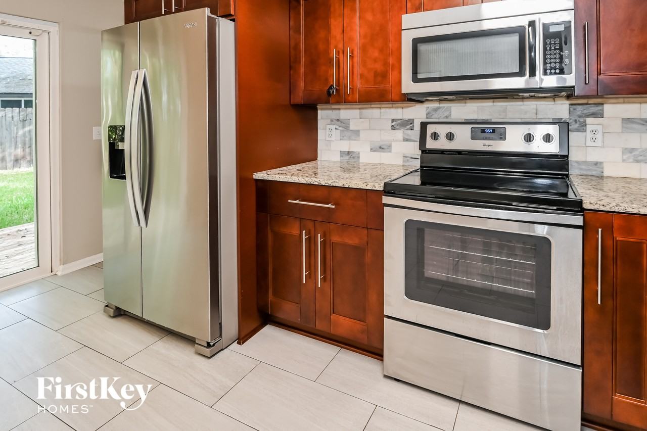 6835 Candlewood Dr S - Photo 7 of 15