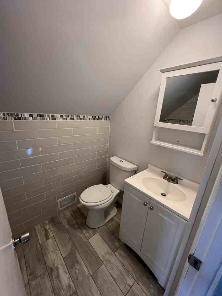 8 Marboro Lane - Photo 2 of 10