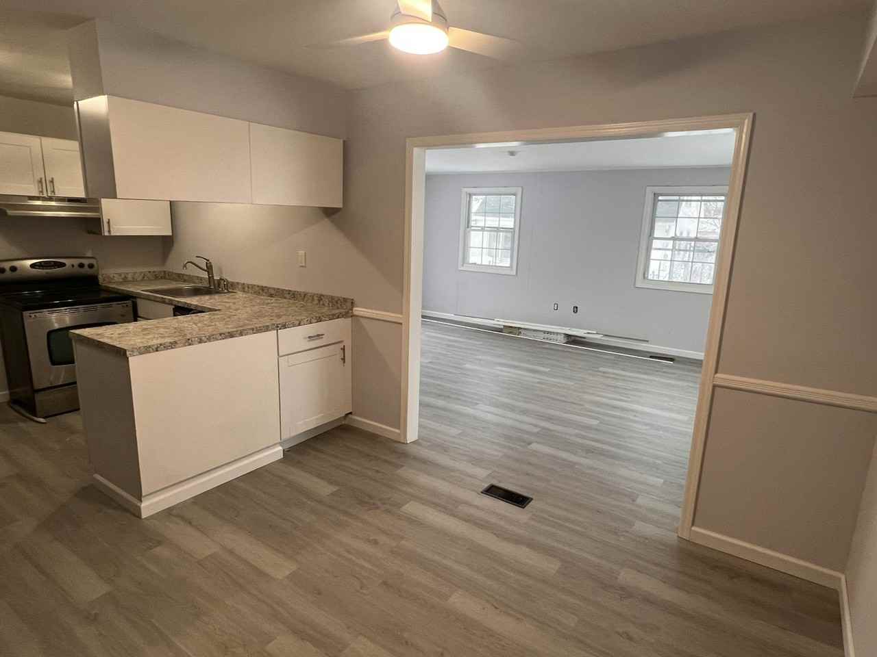 8 Marboro Lane - Photo 6 of 10