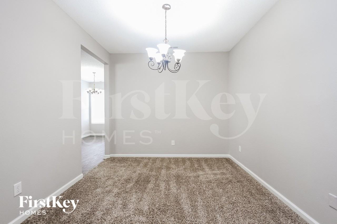 5523 Dollar Run Ln - Photo 6 of 19