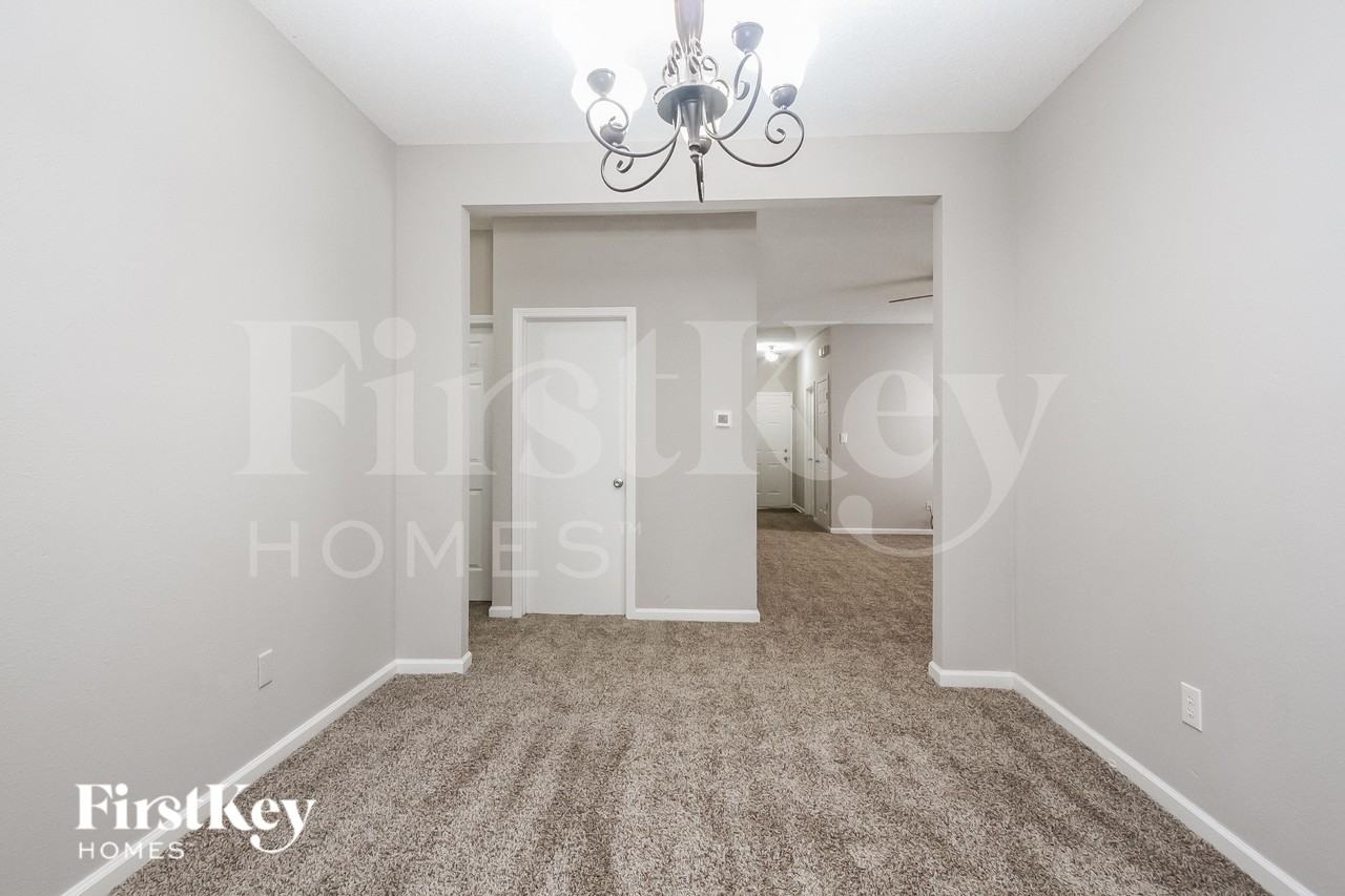 5523 Dollar Run Ln - Photo 7 of 19