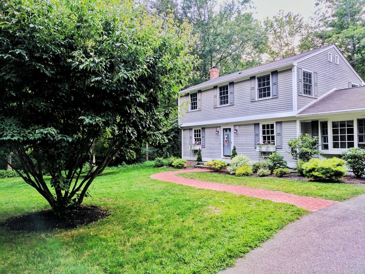 247 Woodland Road - Photo 6 of 32