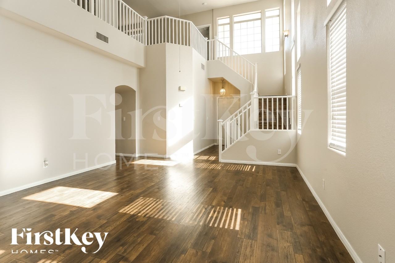 4405 Vogue St - Photo 2 of 18