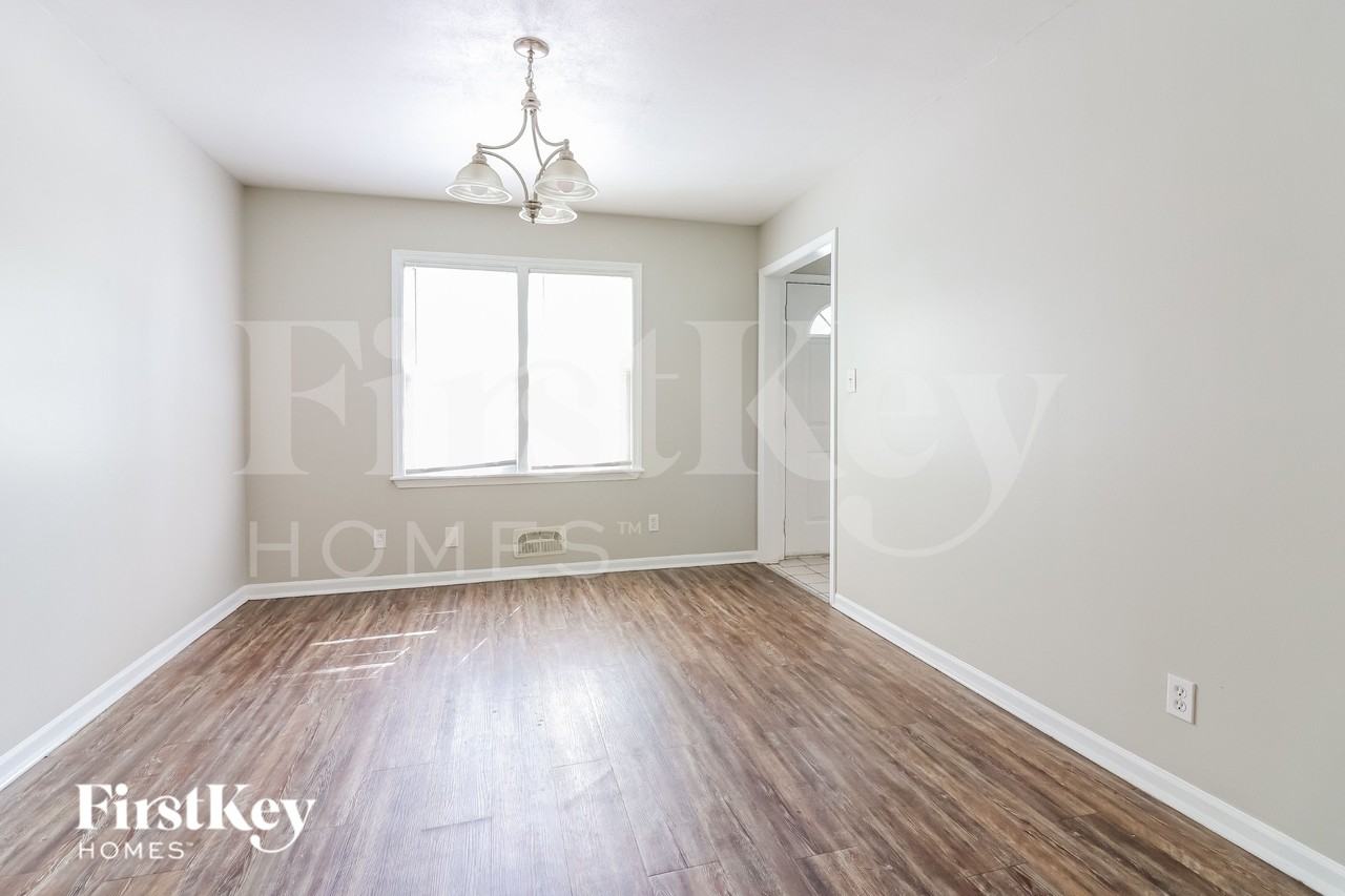 3508 S Leslie Ave - Photo 4 of 16