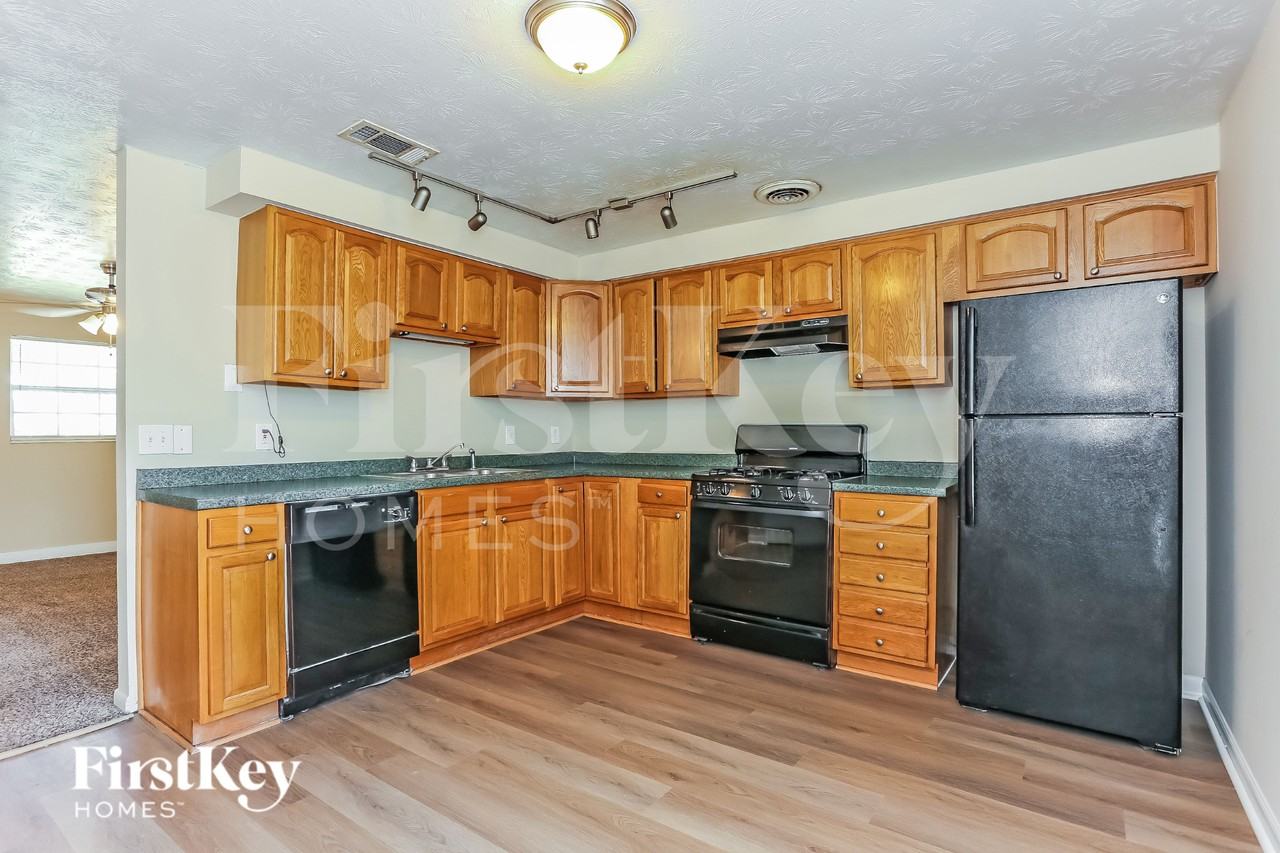 2426 Mill Creek Rd - Photo 6 of 19