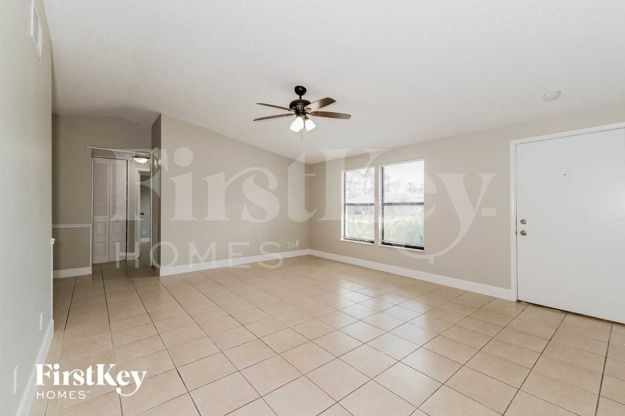 17440 Lebanon Rd - Photo 4 of 18