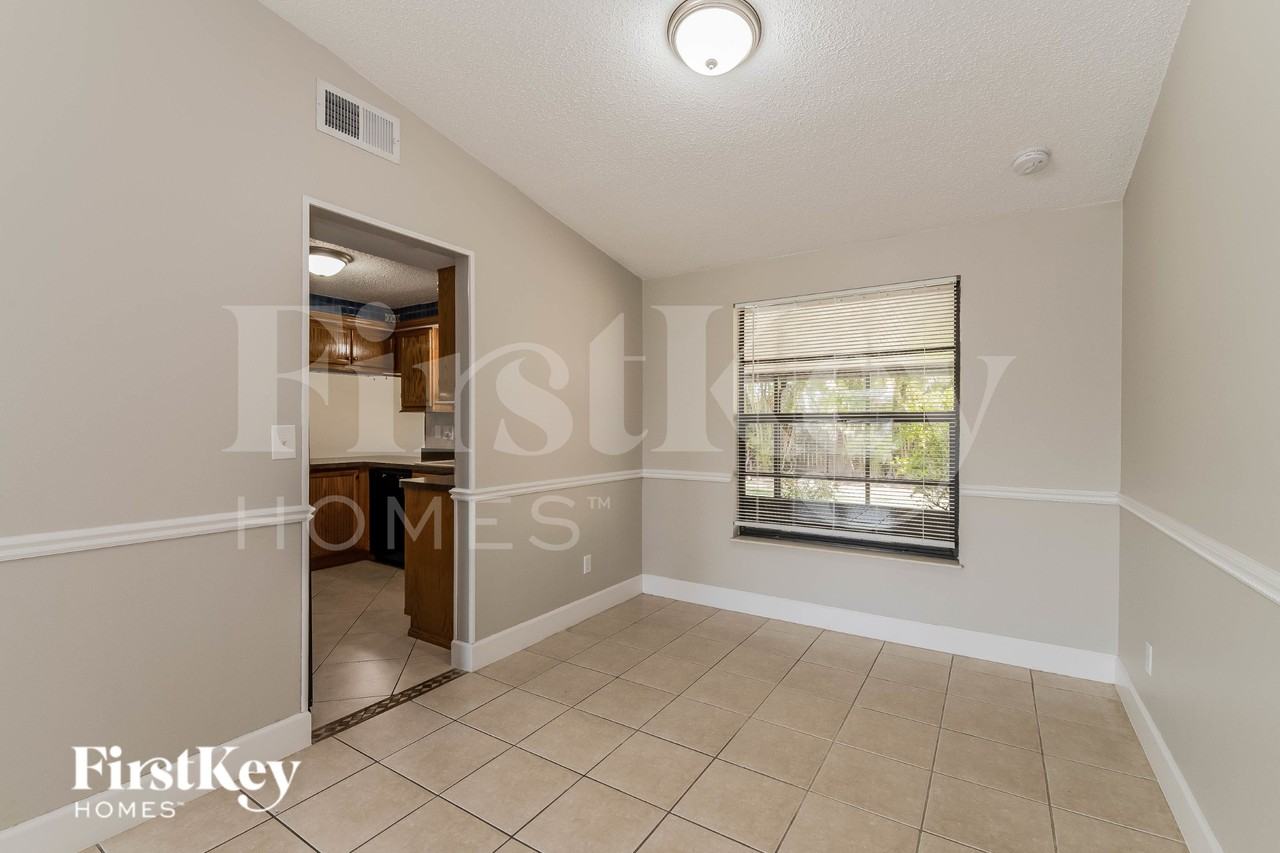 17440 Lebanon Rd - Photo 5 of 18