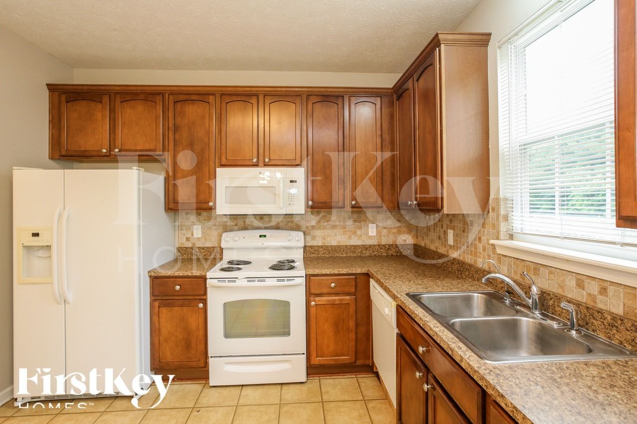 13858 Ellsworth Ln - Photo 7 of 18