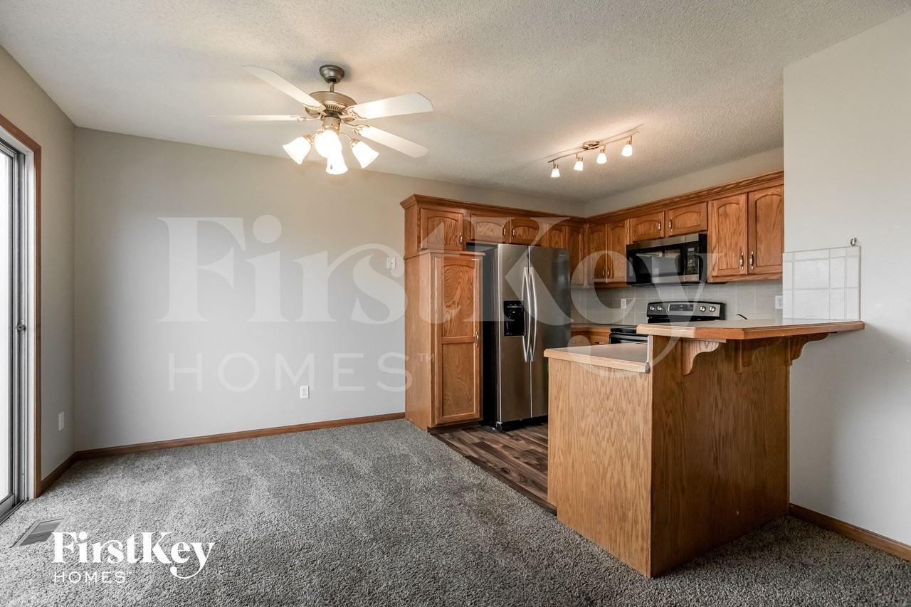 11104 Highview Rd - Photo 6 of 15