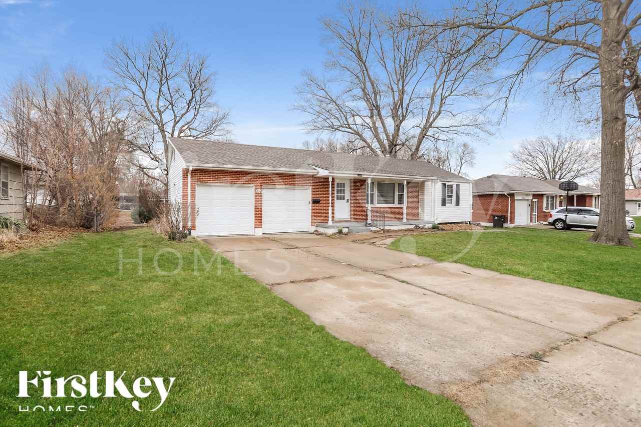 10508 E 33rd Ter S - Photo 2 of 18