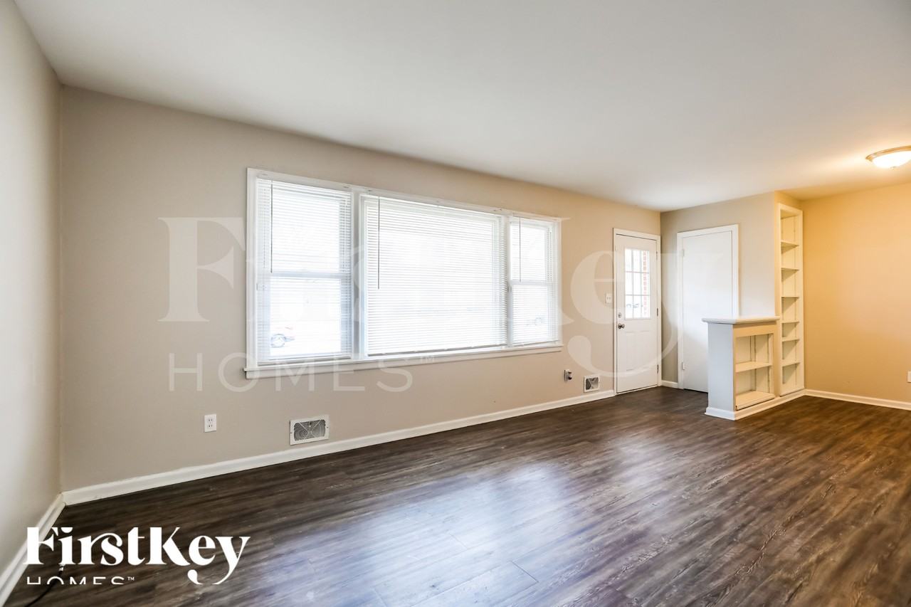 10508 E 33rd Ter S - Photo 5 of 18