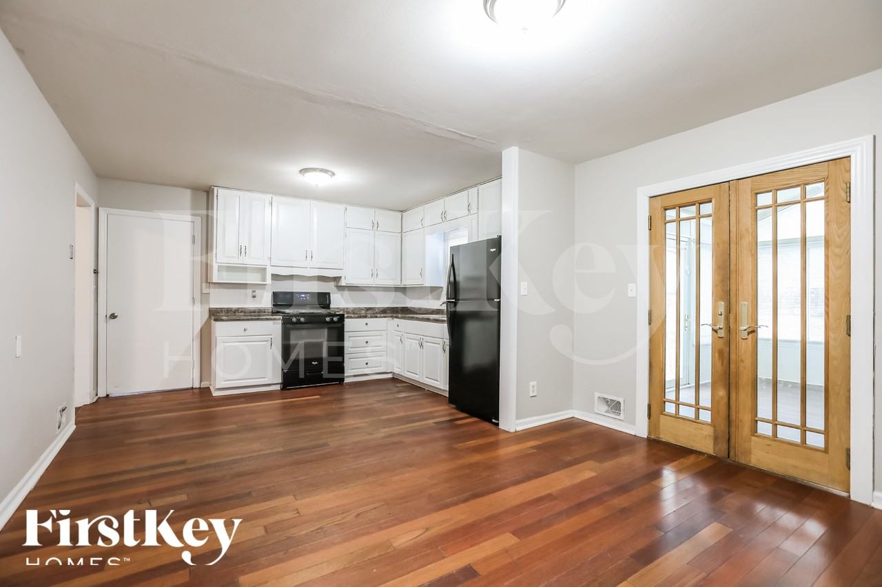 10508 E 33rd Ter S - Photo 6 of 18