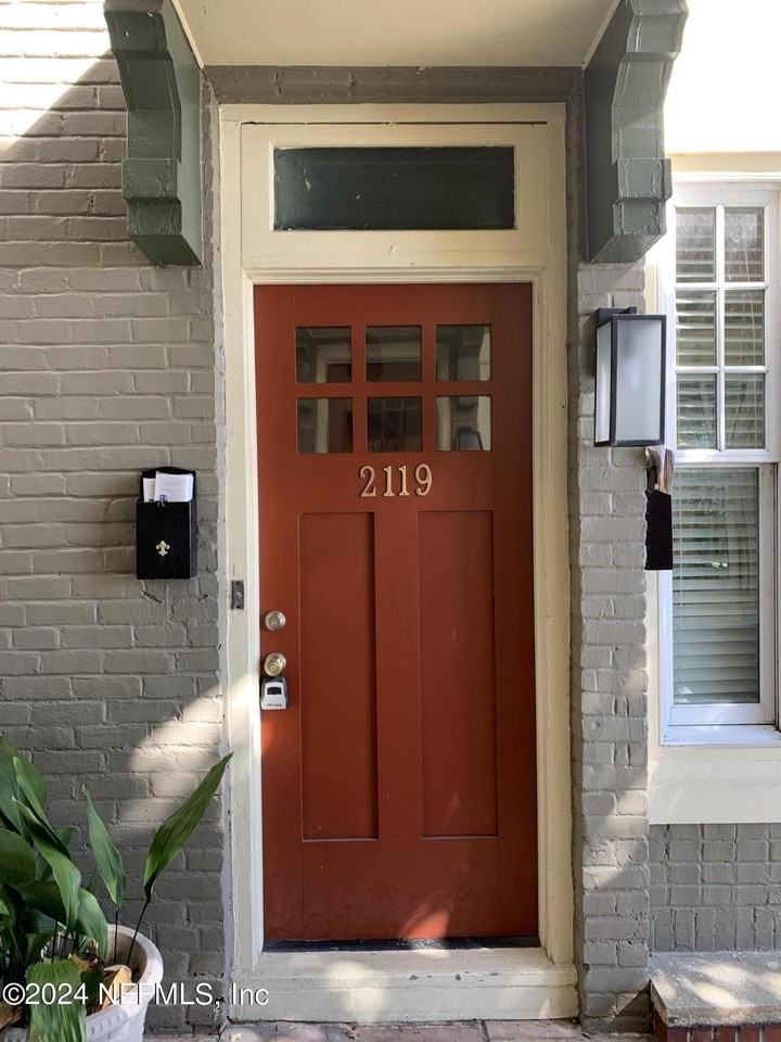 2119 River Blvd - Photo 5 of 12