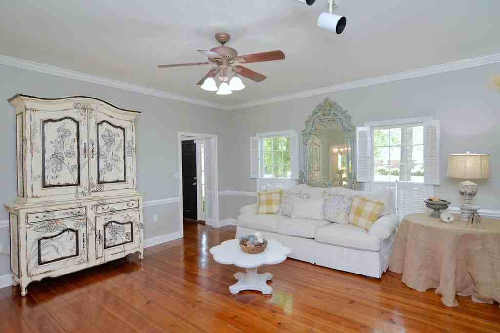 415 Partridge Dr - Photo 5 of 43