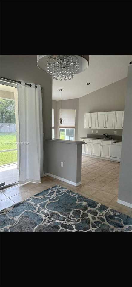 2480 E Aragon Blvd ##1 - Photo 2 of 15