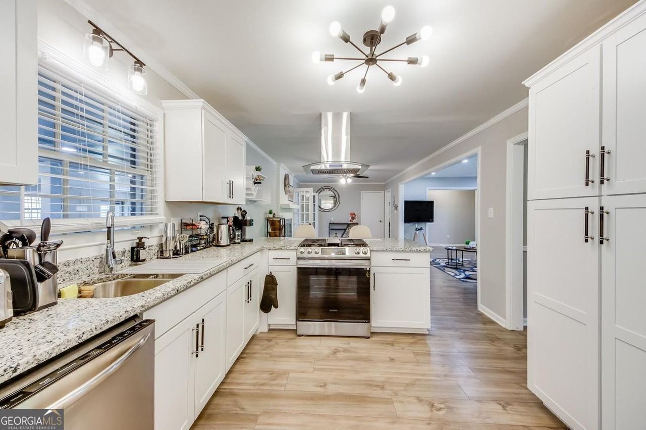 6903 Doncaster Rd - Photo 6 of 21