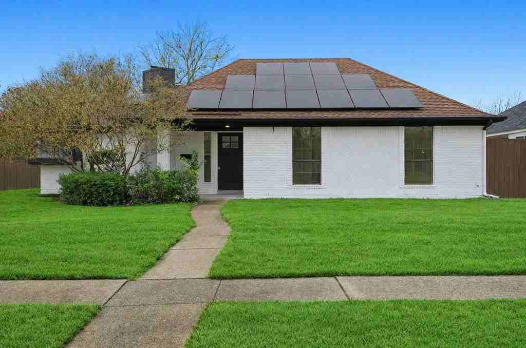 3805 Drakestone Ave - Photo 2 of 36