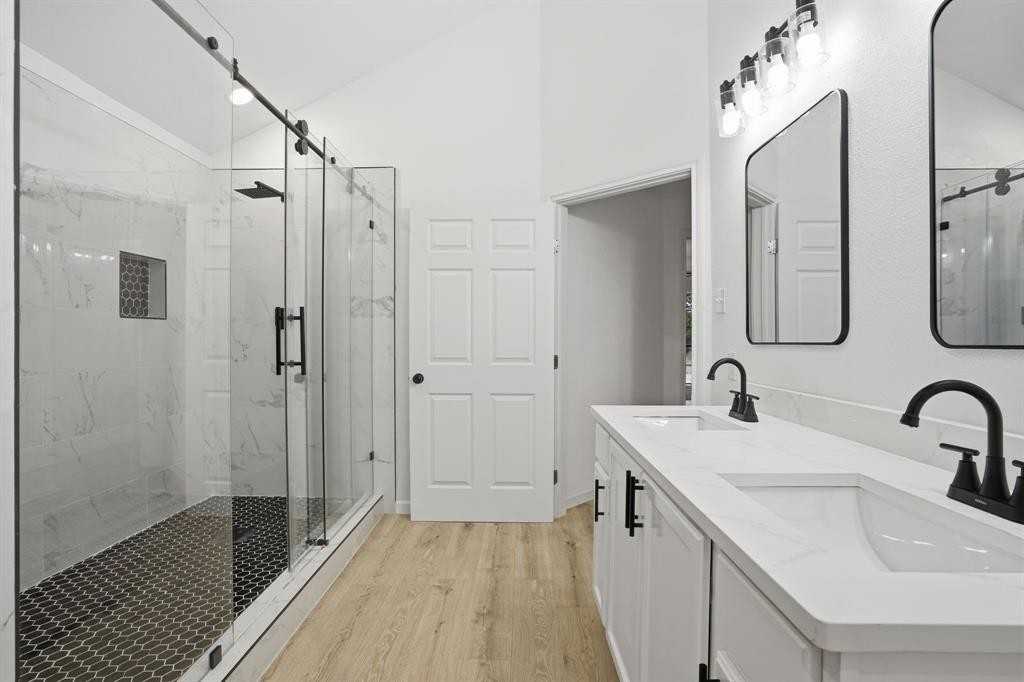 3805 Drakestone Ave - Photo 7 of 36