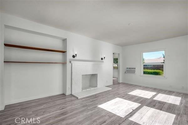 17503 Kingsbury St - Photo 3 of 12