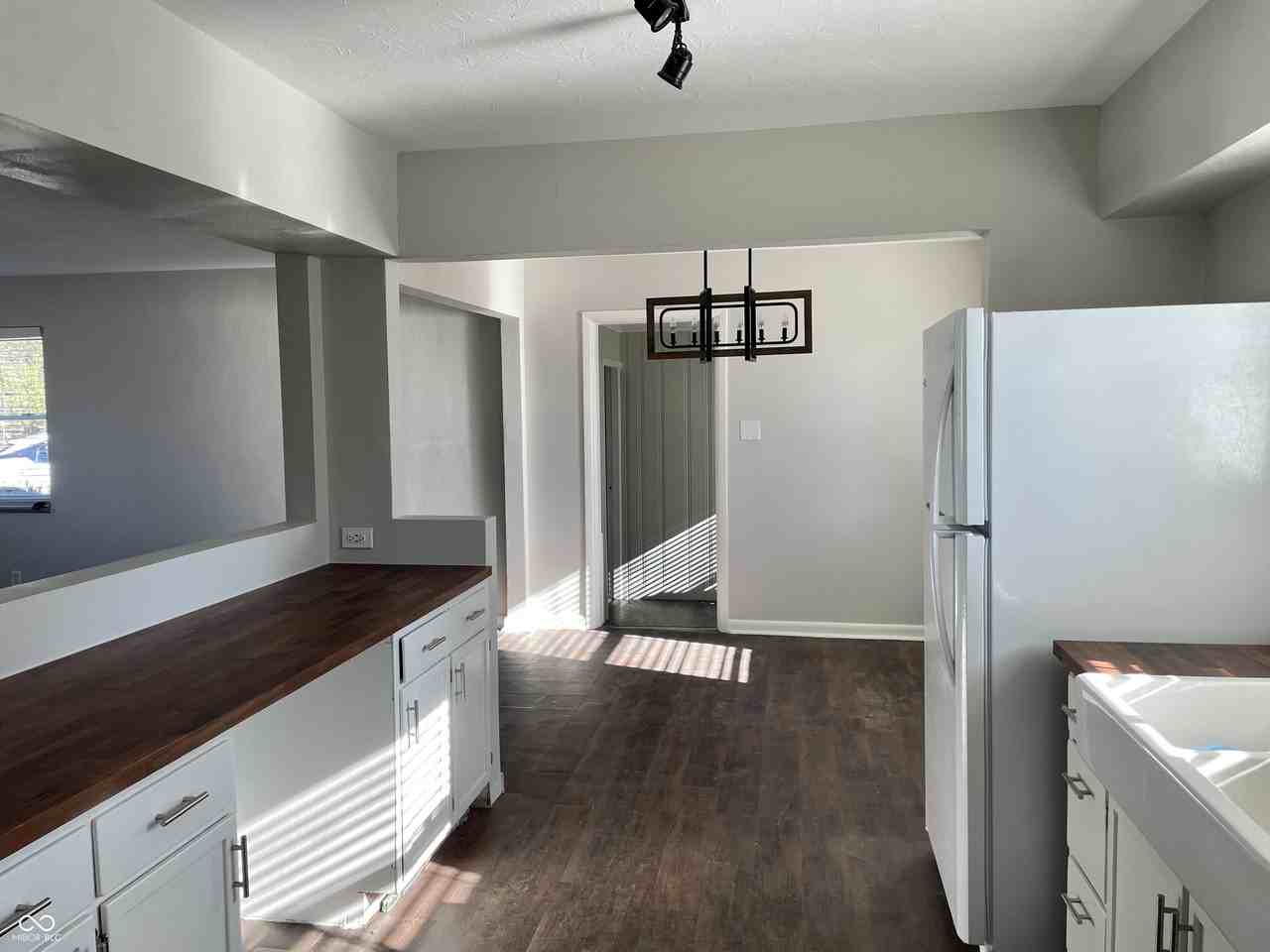 126 Roosevelt Dr - Photo 2 of 22