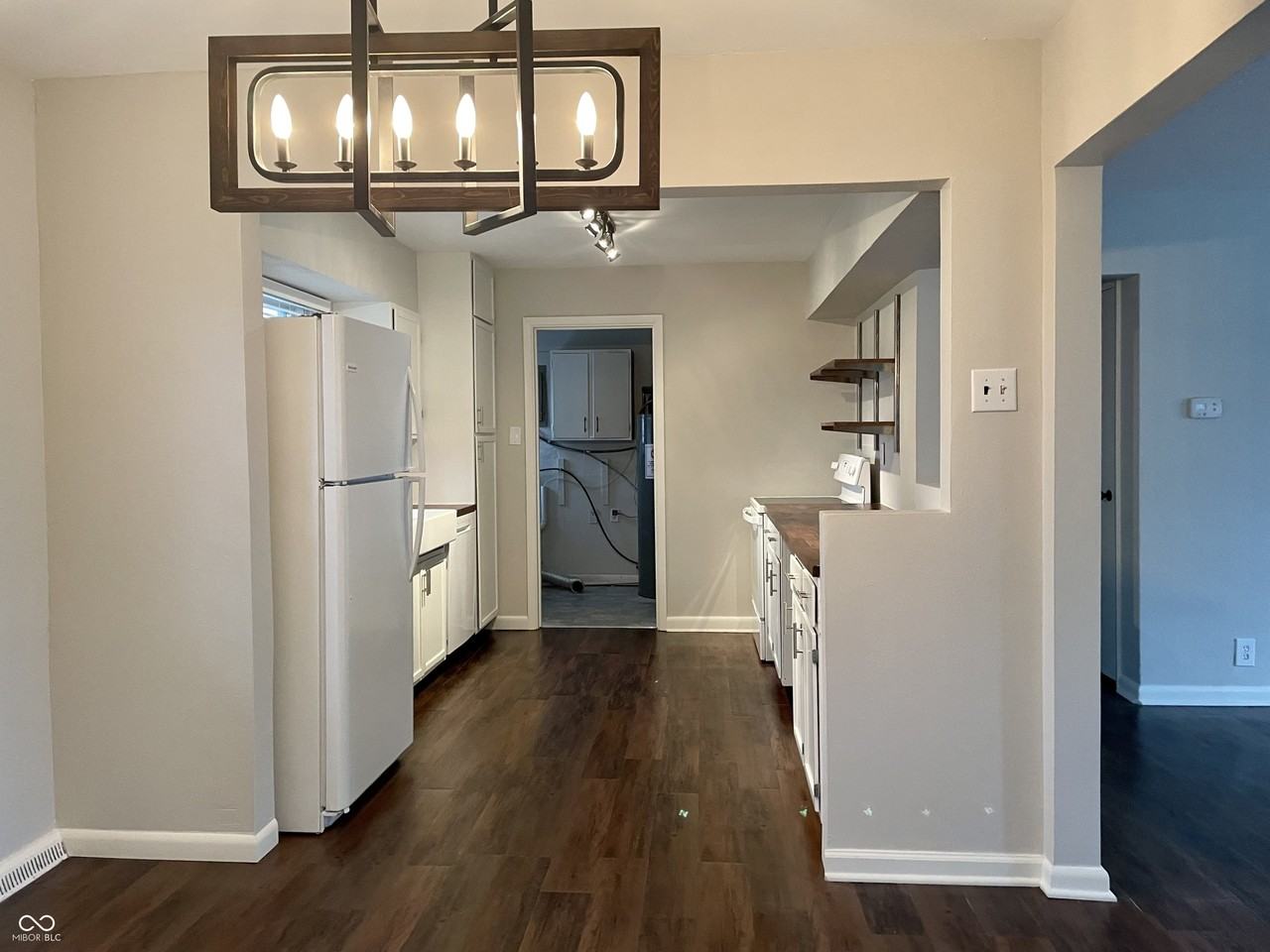 126 Roosevelt Dr - Photo 6 of 22