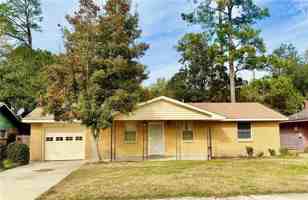 featured image of 3845 Berkley St