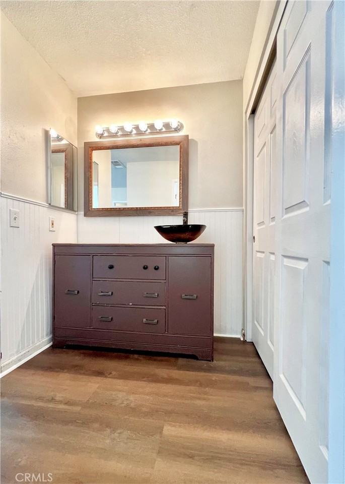 13393 Cahuenga Rd - Photo 4 of 16