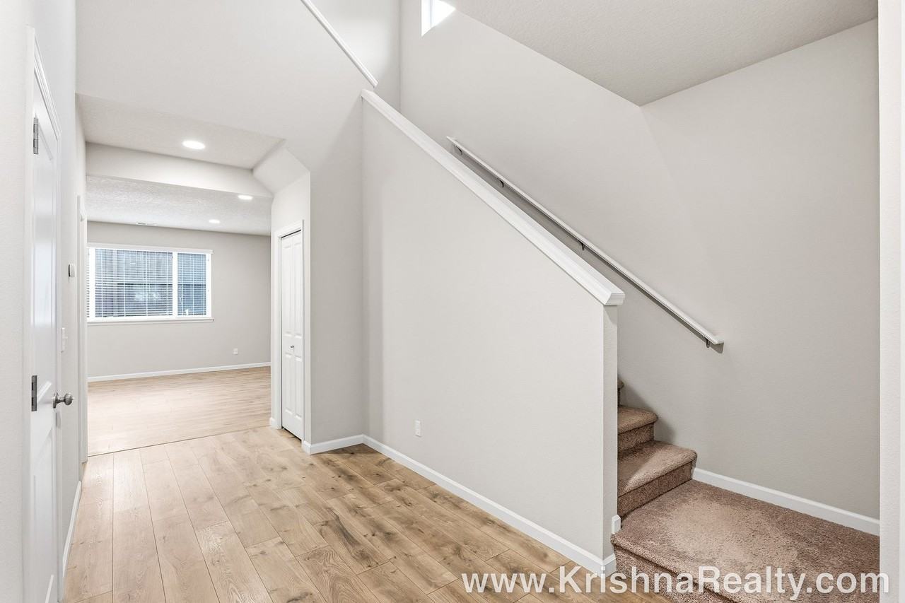 16716 Nw Viola St - Photo 3 of 23