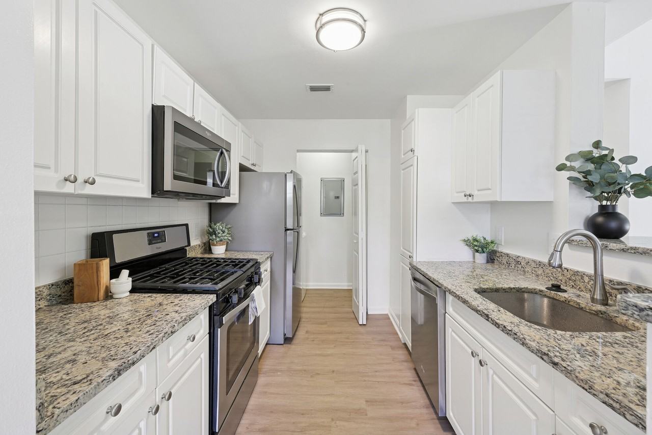 The Estates - Photo 3 of 25