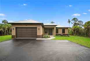 3244 32nd Ave Se - Photo 1 of 1