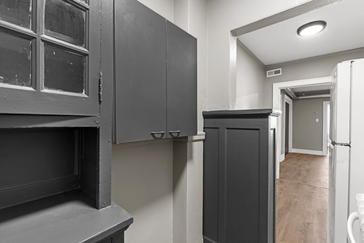 5618 South Grand Boulevard - Photo 5 of 49