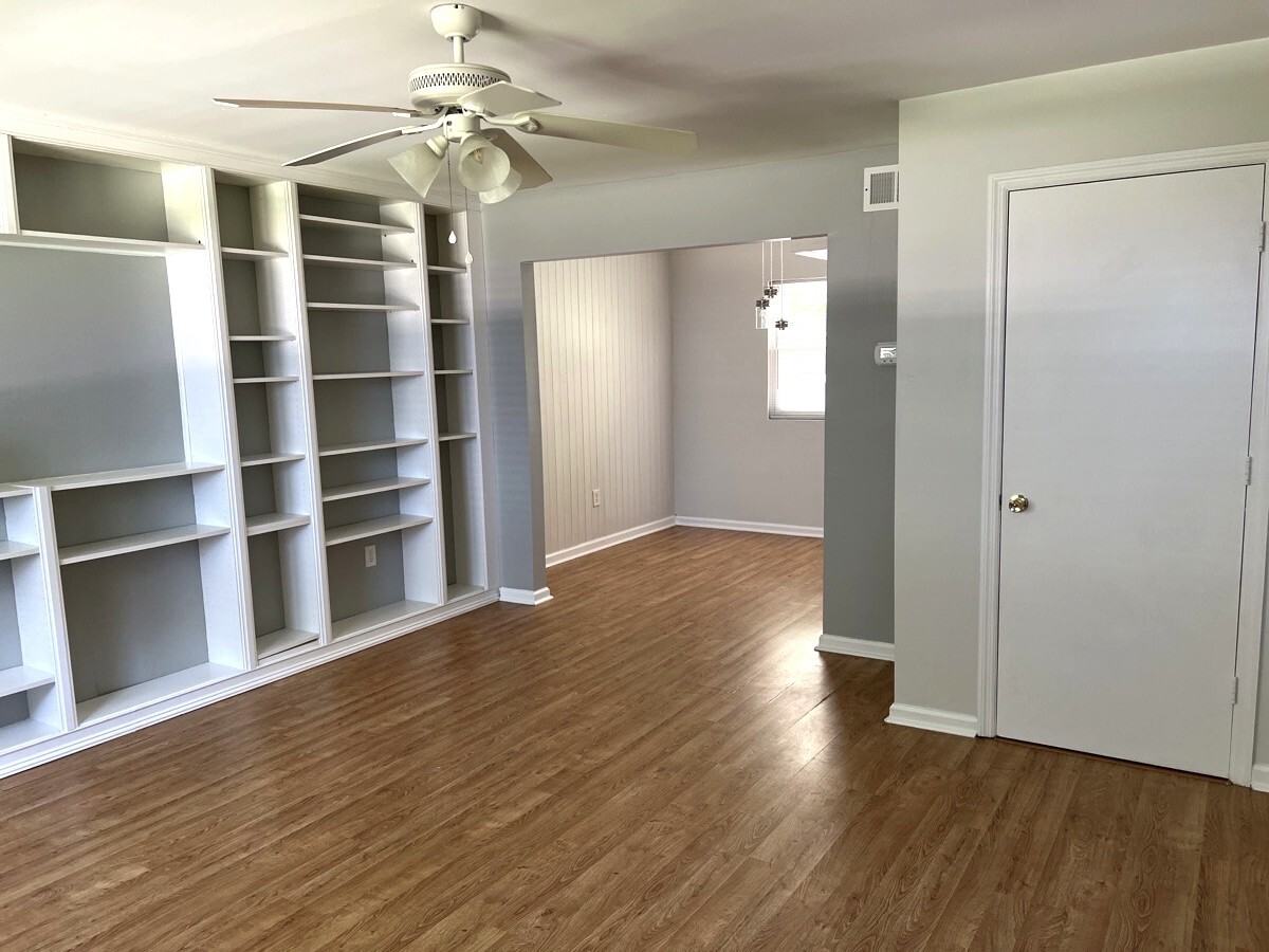 East Village Commons - Photo 5 of 50