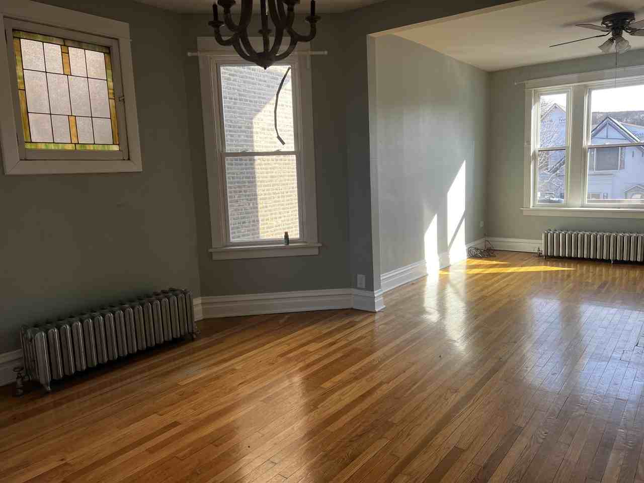 Wilson - Photo 3 of 34